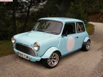 Mini año 1986. 180cv. 2000km.