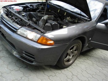 Se vende o se cambia nissan skyline r32