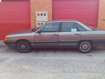 Audi 100