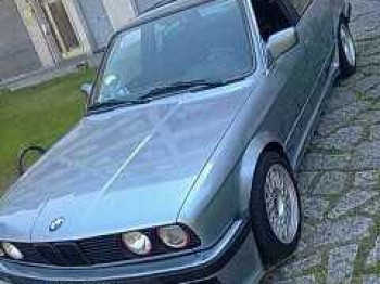 Se vende o cambia bmw e30
