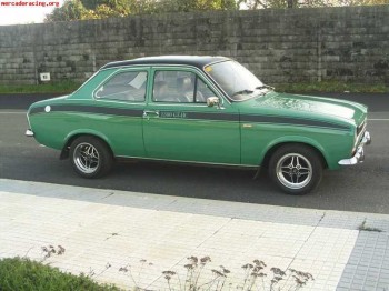 Vendo llantas para ford originales 8x13 con gomas (tipo targ