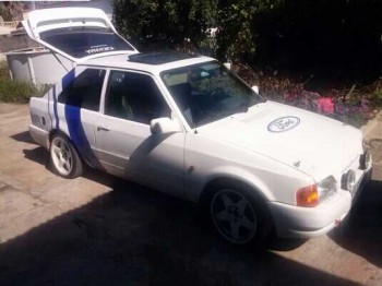 Cambio o venta escort xr3i 1989