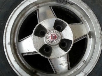 Vendo 5 llantas bwa seat 124