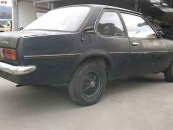 Vendo despiece opel ascona 1.6