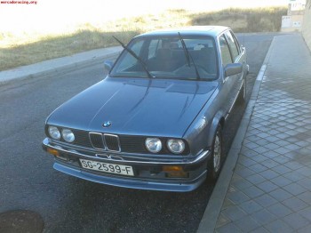 Vendo bmw 320i e30