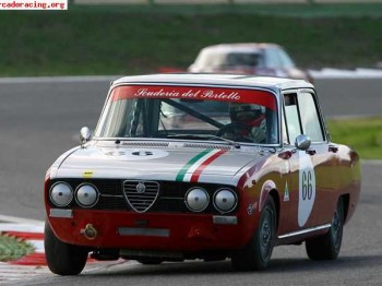 Alfa romeo 2000 sedan racing 