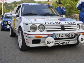 Peugeot 205 gti réplica oficial 88