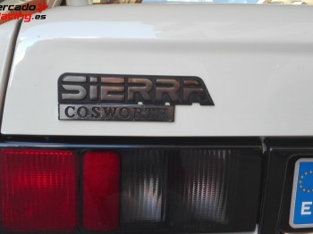 Sierra trasera trasera