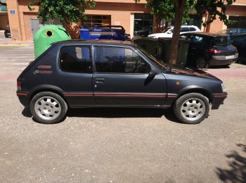 Peugeot 205 gti