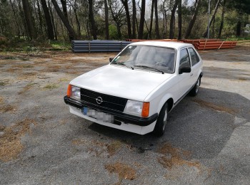 Opel kadett d 