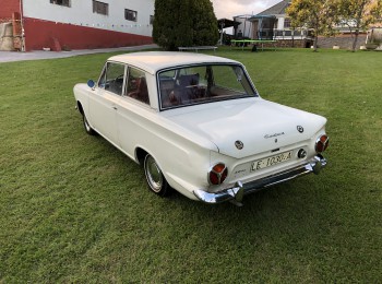 Ford cortina deluxe 1.2