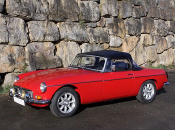 Se vende mg b 1.800cc.