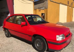 Se vende opel kadett gsi