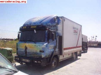 Se vende camion nissan