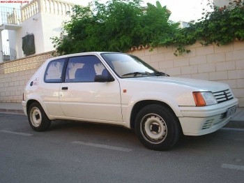 Vendo 205 1.3 rallye