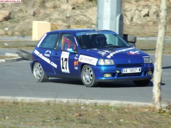 Se vende renault clio 16v