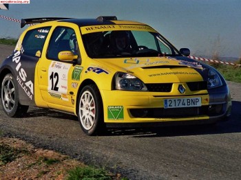 Renault clio maxi