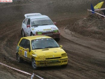 Se vende clio 16v de autocros