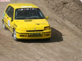 Se vende clio 16v de autocros