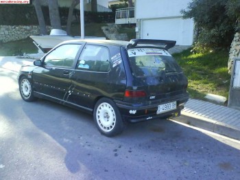 Clio 1.8 rsi (con pocos kilometros) antes de calle ahora com