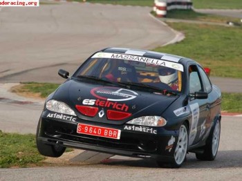 Renault megane coupe f2000