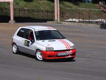 Se vende renault clio 1.8 16v de rallyes
