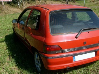 Clio 16v de serie