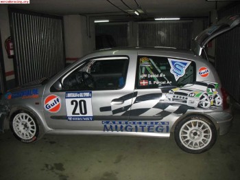 Vendo clio muy buen precio 15000 euros