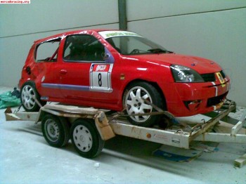 Clio rs con secuencial ,accidentado
