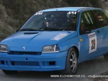 Clio 16v gra !!!!3500 euros!!!!