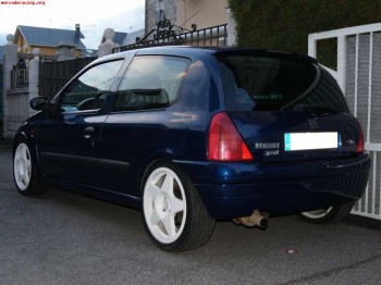 Sport 2001,acepto coche de competicion comoparte de pago.