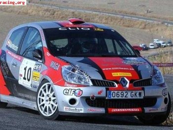 Se alquila renault clio r3 