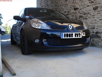 Se vende o se cambia por clio sport de carreras