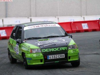 Se vende o cambia clio 16v gr.a