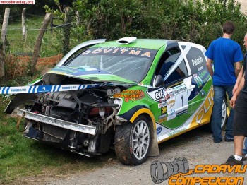 Renault clio r3 maxi accidentado