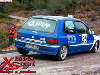 Se vende o cambio clio gr.a