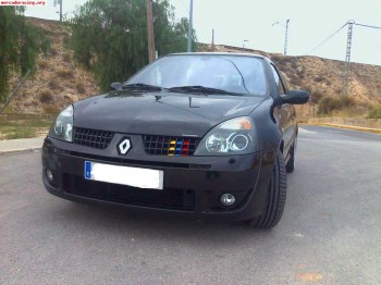 Clio sport 2002 full equipe 4800 e