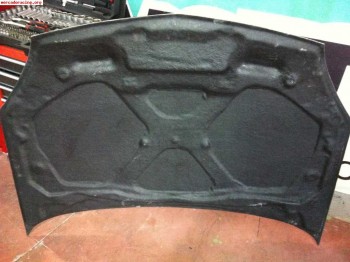 Se venden capots de fibra para clio sport