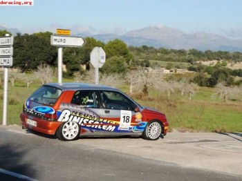 Se vende renault clio willams grupo a