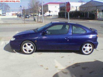 Se vende megane coupe 2000 16v 3500 e