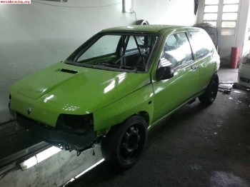 Renault clio 16v tope gr.n ((( 2000 e))) urge por cambio de 