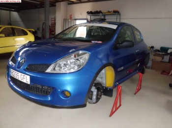  se vende clio r3