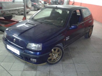 Se vende renault clio 1.8 16v