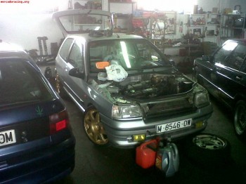 Renault clio 1.8 8v ...