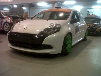 Dale gas vende clio cup cer