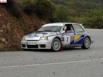 Se vende clio maxi kit car