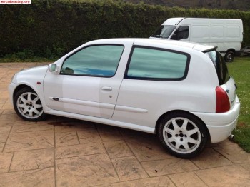 Renault clio sport