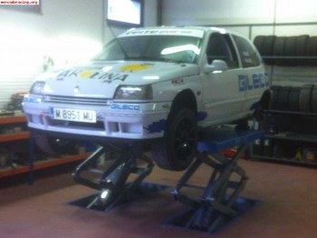 Se vende o canvia clio 16v con 190cv