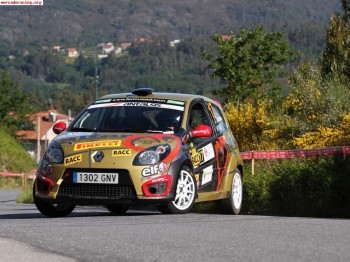 Se vende renault twingo r2