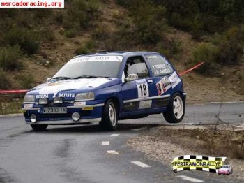 Vendo/cambio clio 16v gr.a 5000€